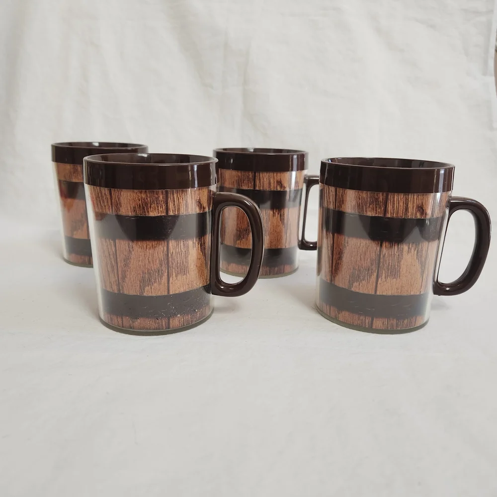 Dart Industries Thermo Serv Old Oaken Bucket Coffee Mugs